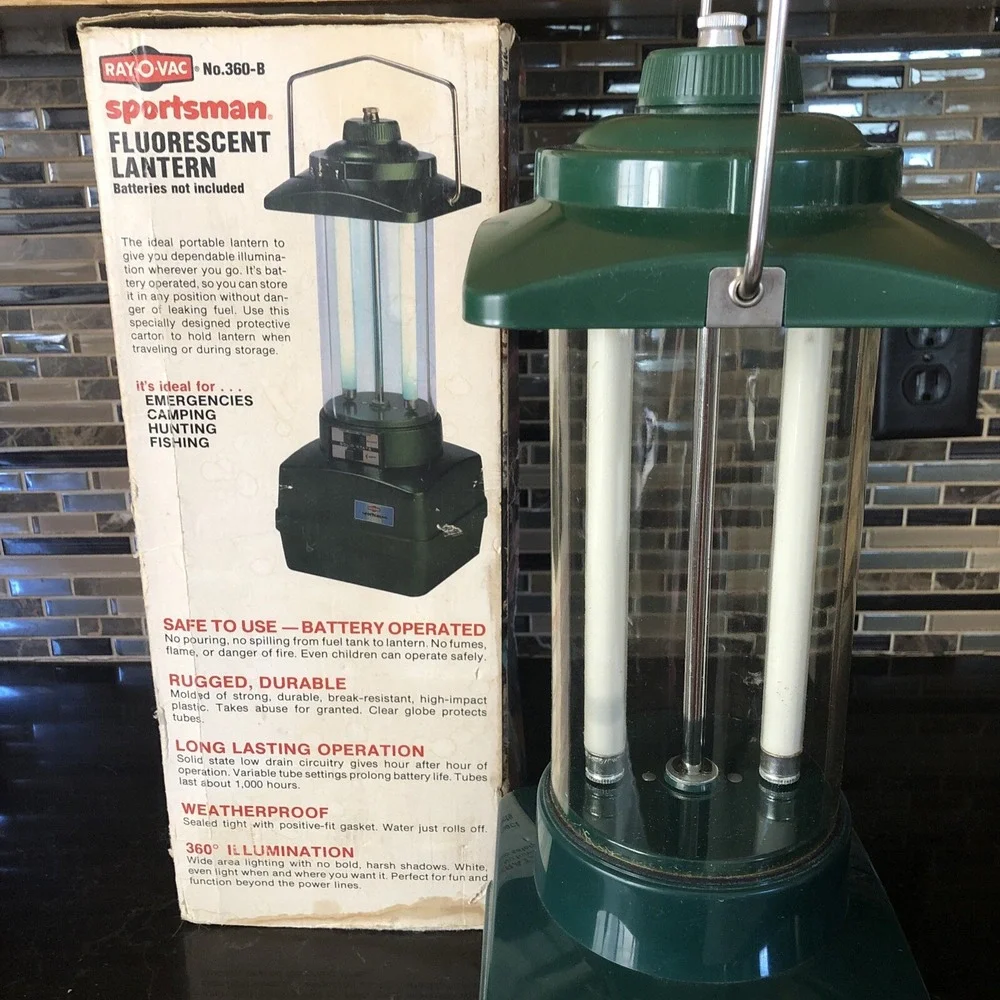 Vintage Green Ray-O-Vac Sportsman 360‎ Fluorescent Camping Lantern Lamp